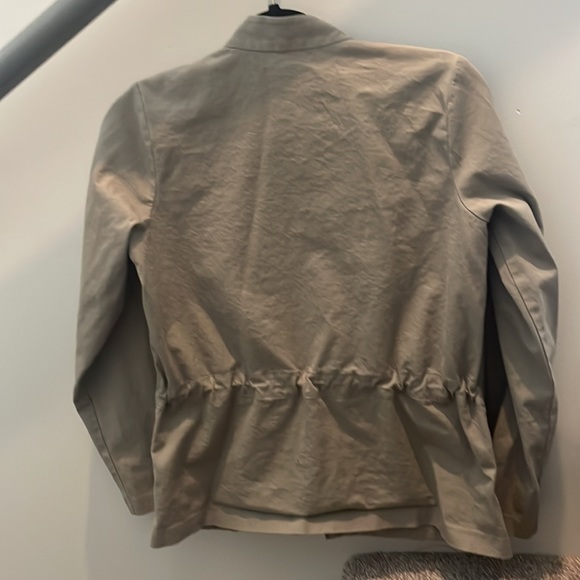 Eileen Fisher lightweight jacket. - Picture 3 of 6